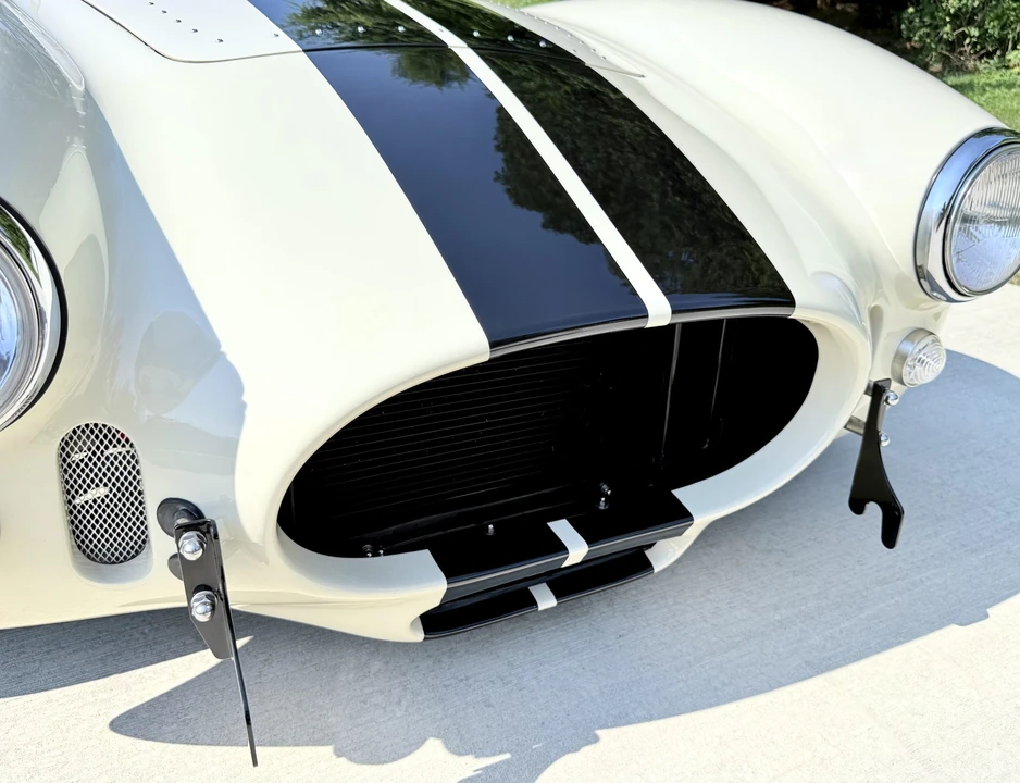 Shelby Cobra Replica - Image 23 of 31