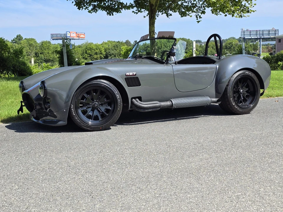 Shelby Cobra Replica - Image 2 of 31