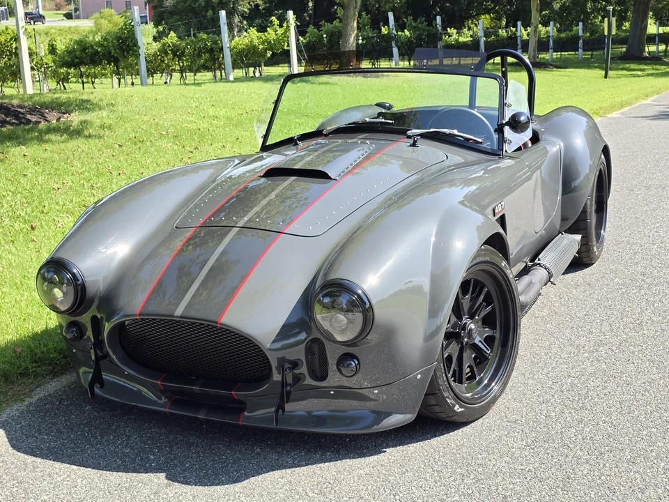 Shelby Cobra Replica - Image 8 of 31