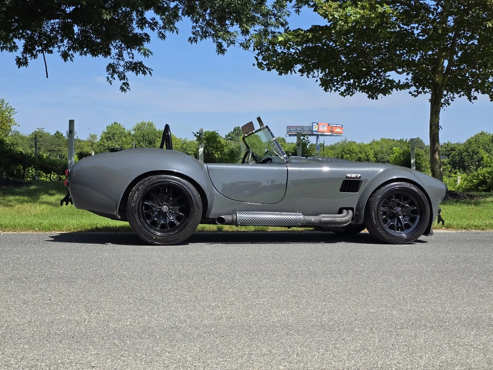 Shelby Cobra Replica - Image 21 of 31