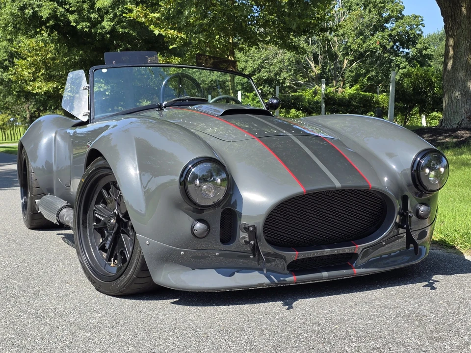 Shelby Cobra Replica - Image 15 of 31