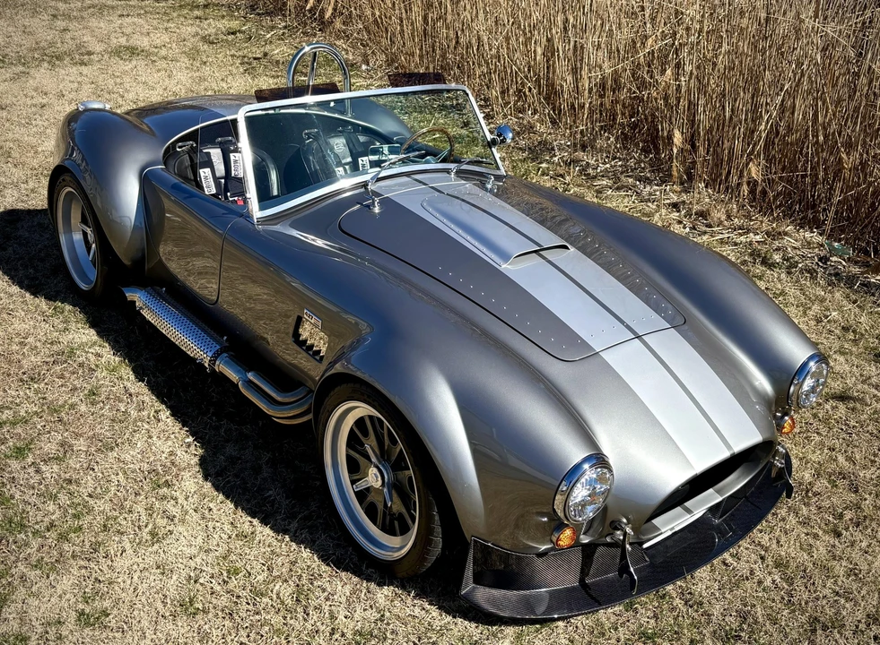 Shelby Cobra Replica - Image 8 of 31