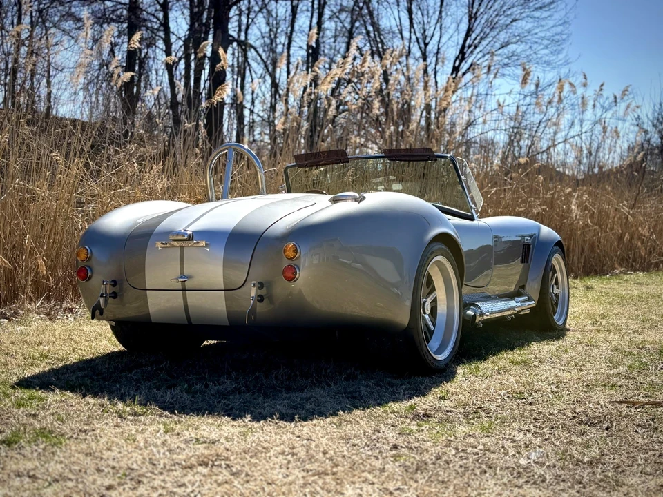 Shelby Cobra Replica - Image 12 of 31