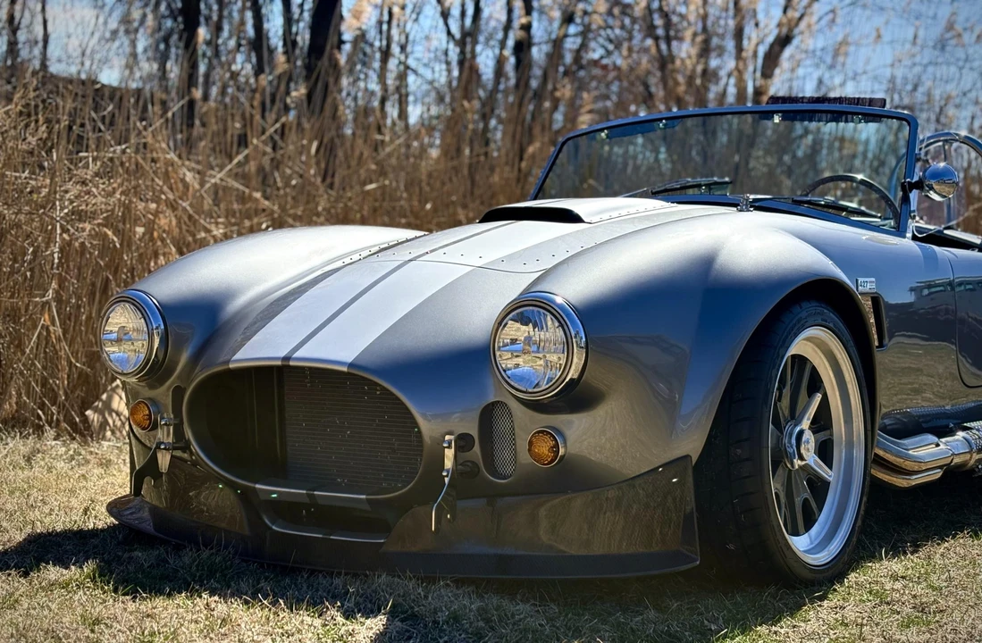 Shelby Cobra Replica - Image 25 of 31