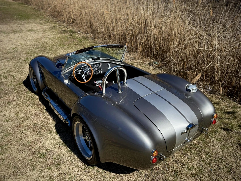 Shelby Cobra Replica - Image 16 of 31