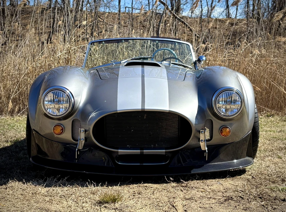 Shelby Cobra Replica - Image 6 of 31