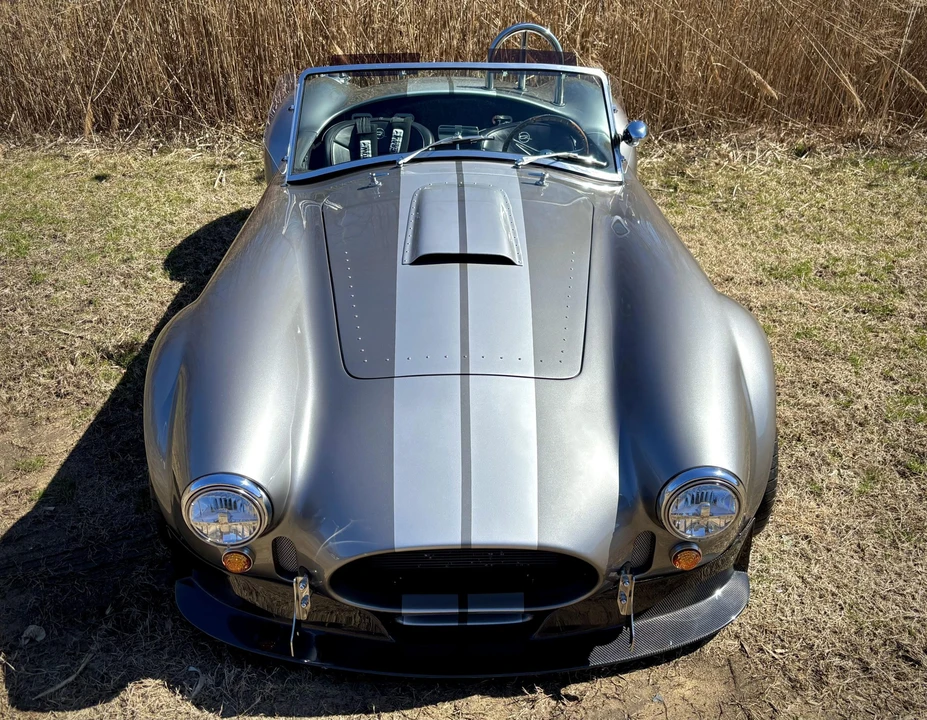 Shelby Cobra Replica - Image 7 of 31