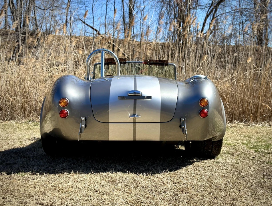 Shelby Cobra Replica - Image 14 of 31