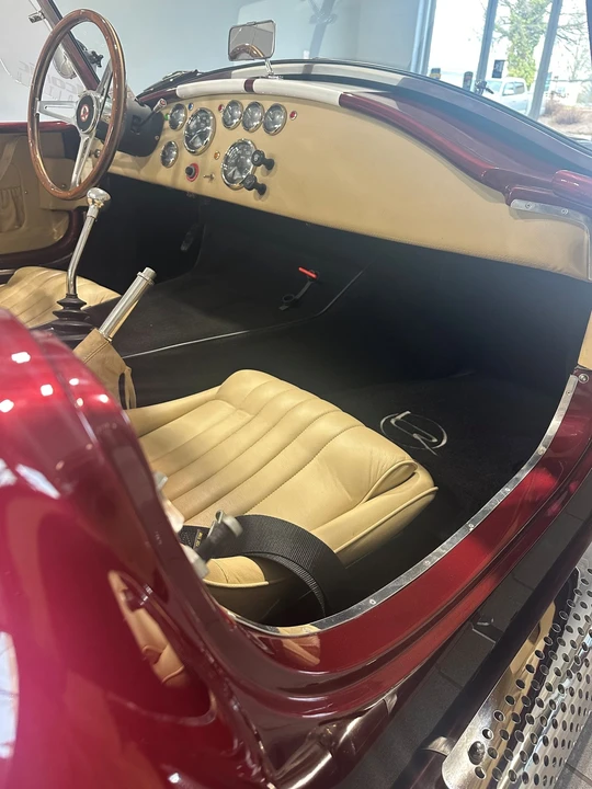 Shelby Cobra Replica - Image 29 of 31