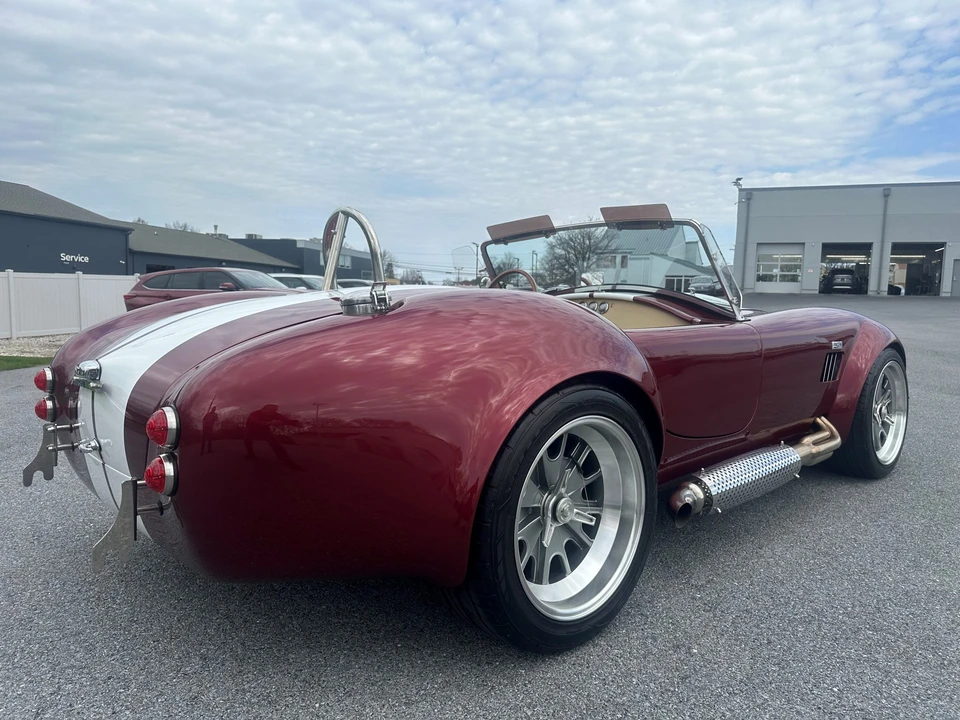 Shelby Cobra Replica - Image 6 of 31