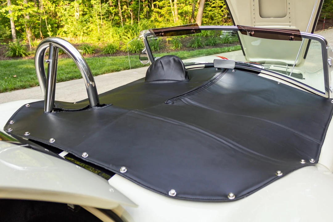 Shelby Cobra Replica - Image 25 of 31