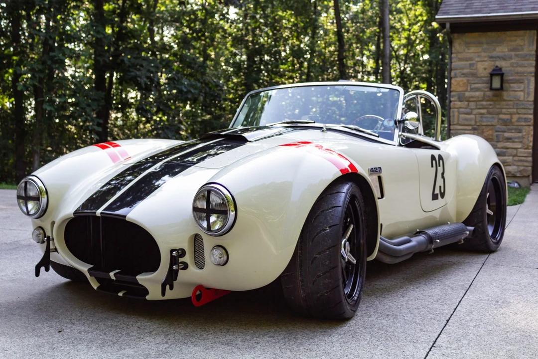 Shelby Cobra Replica - Image 2 of 31