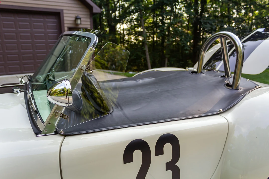 Shelby Cobra Replica - Image 29 of 31