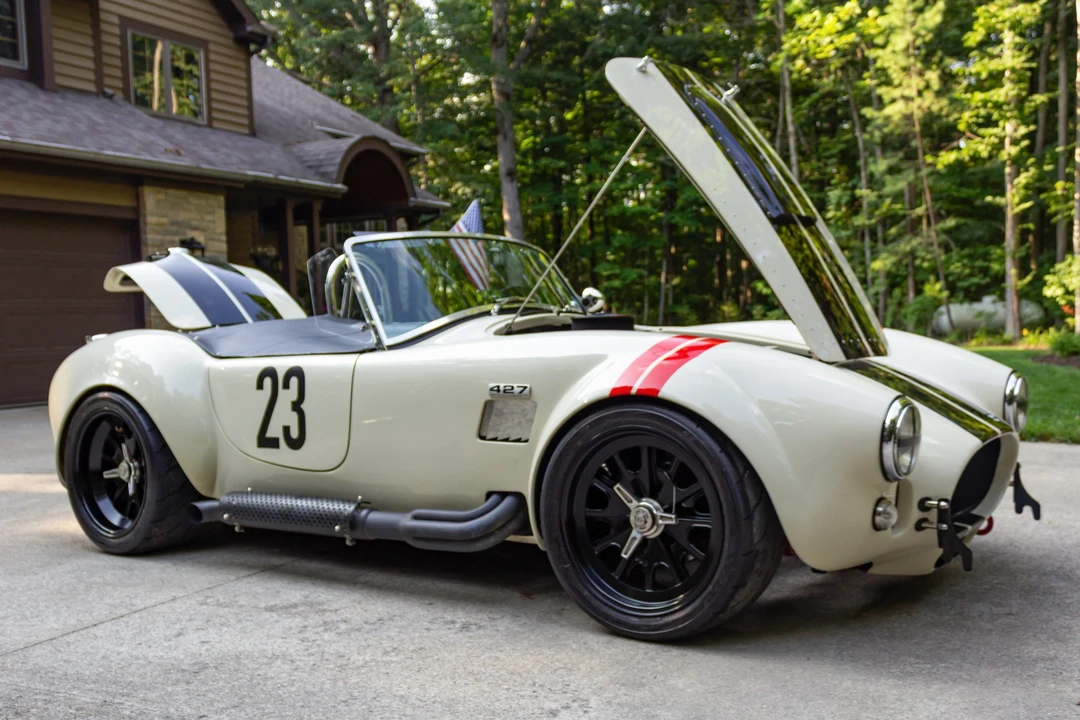 Shelby Cobra Replica - Image 16 of 31