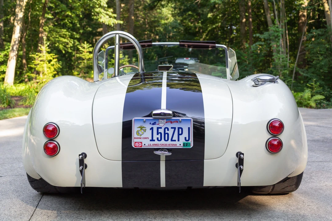 Shelby Cobra Replica - Image 9 of 31