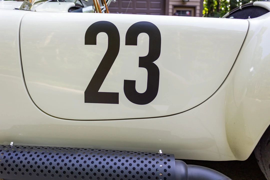 Shelby Cobra Replica - Image 28 of 31