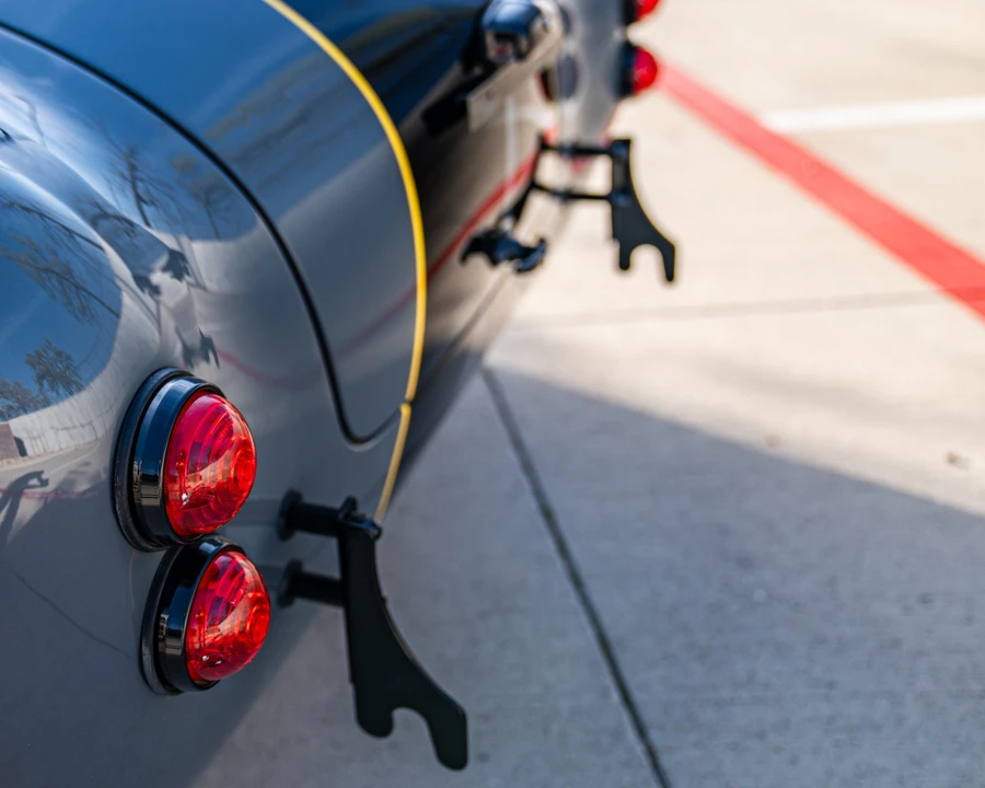 Shelby Cobra Replica - Image 16 of 31