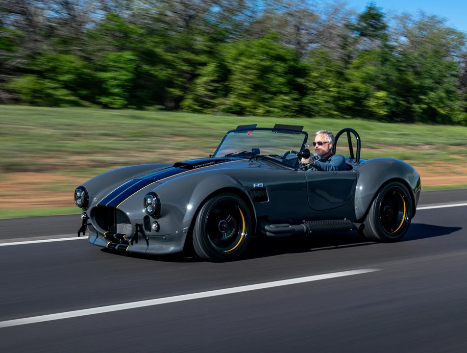 Shelby Cobra Replica - Image 3 of 31