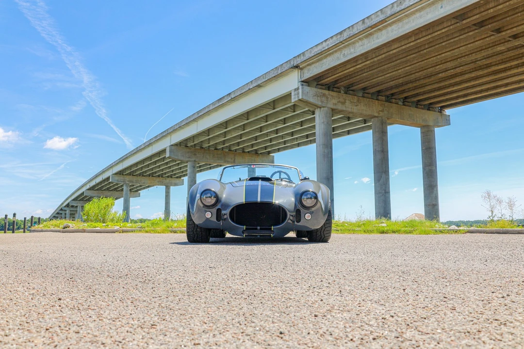 Shelby Cobra Replica - Image 26 of 31