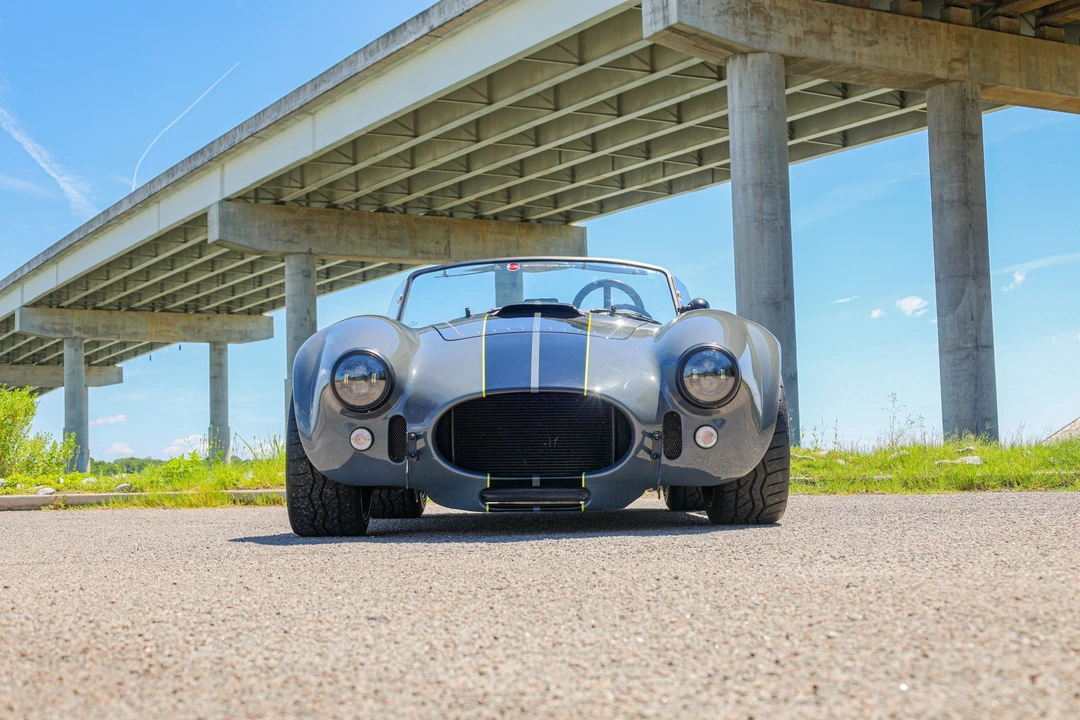 Shelby Cobra Replica - Image 27 of 31