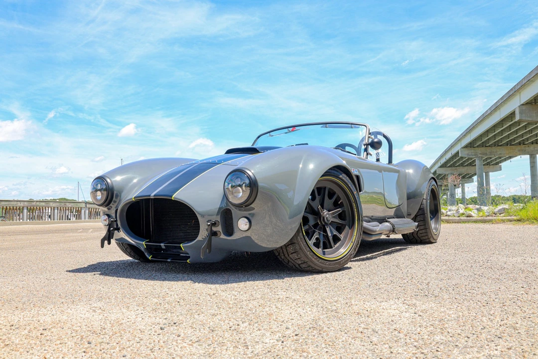 Shelby Cobra Replica - Image 10 of 31
