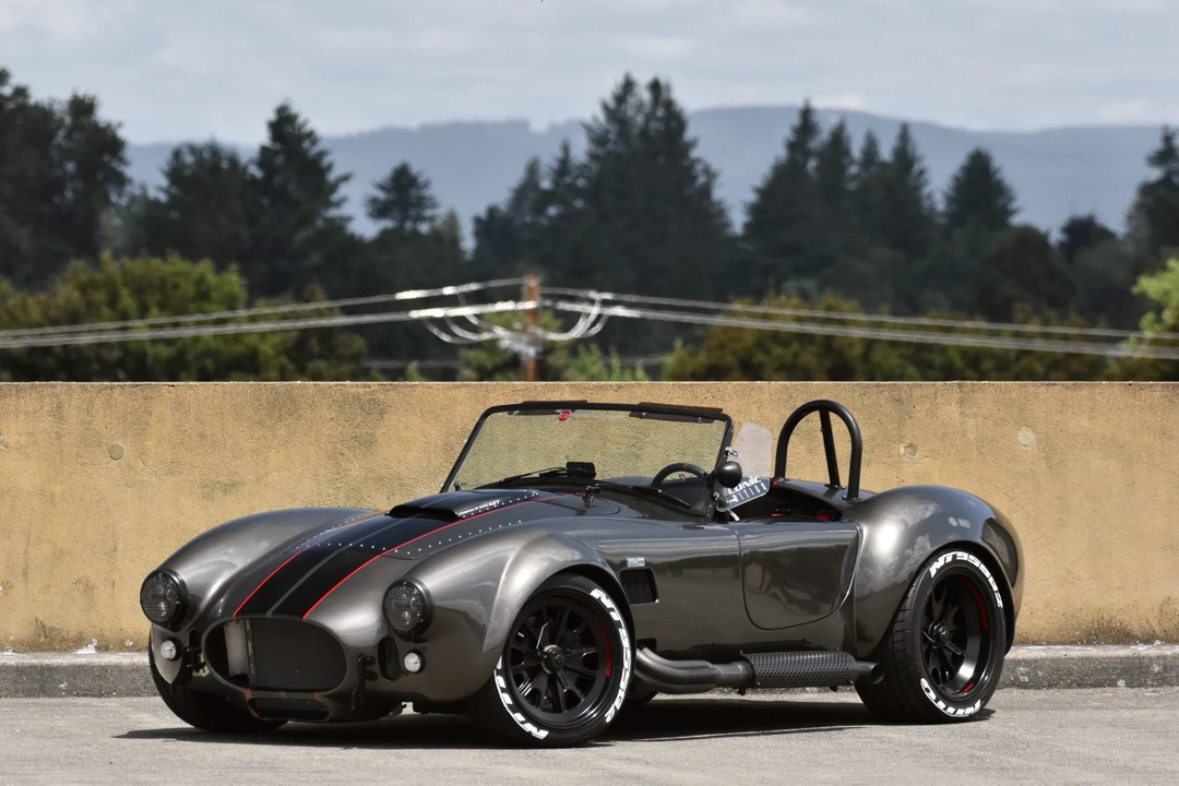 Shelby Cobra Replica - Image 19 of 31