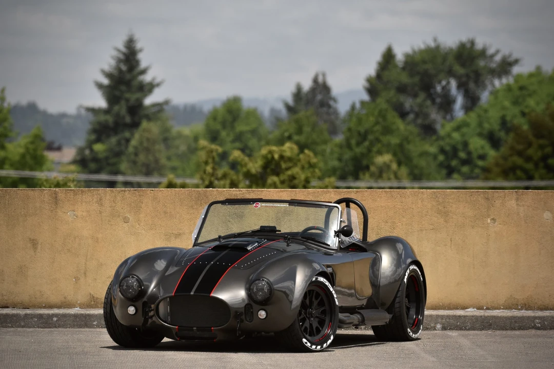 Shelby Cobra Replica - Image 16 of 31