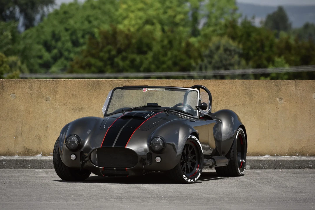 Shelby Cobra Replica - Image 15 of 31