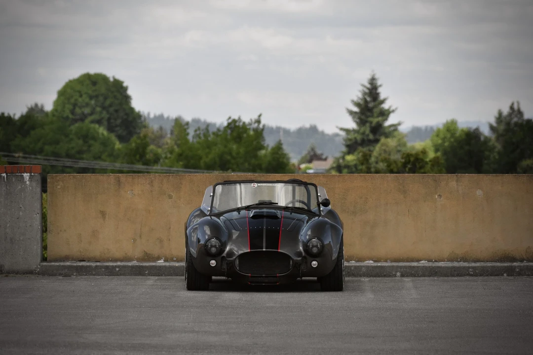 Shelby Cobra Replica - Image 12 of 31