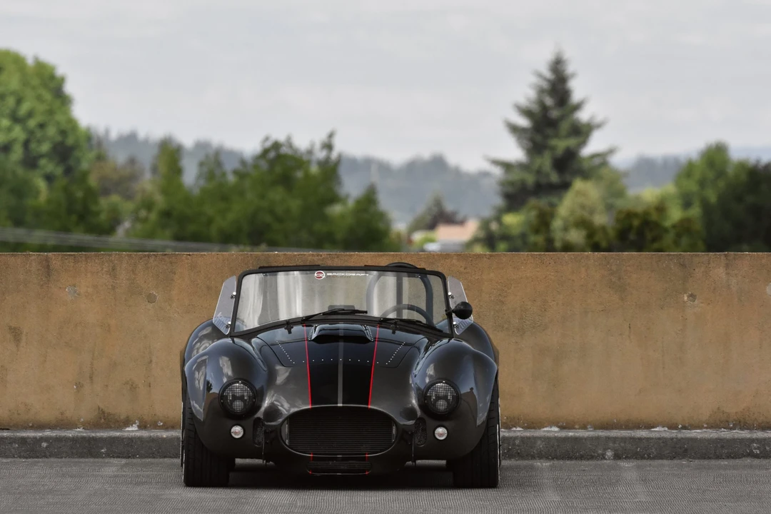 Shelby Cobra Replica - Image 11 of 31