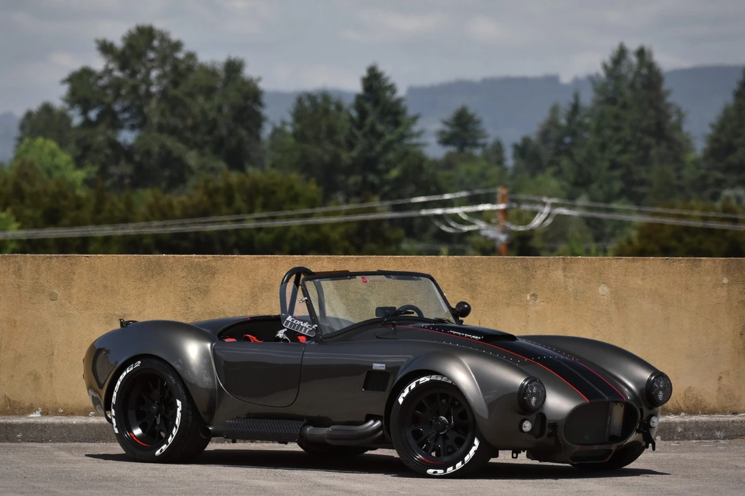Shelby Cobra Replica - Image 5 of 31