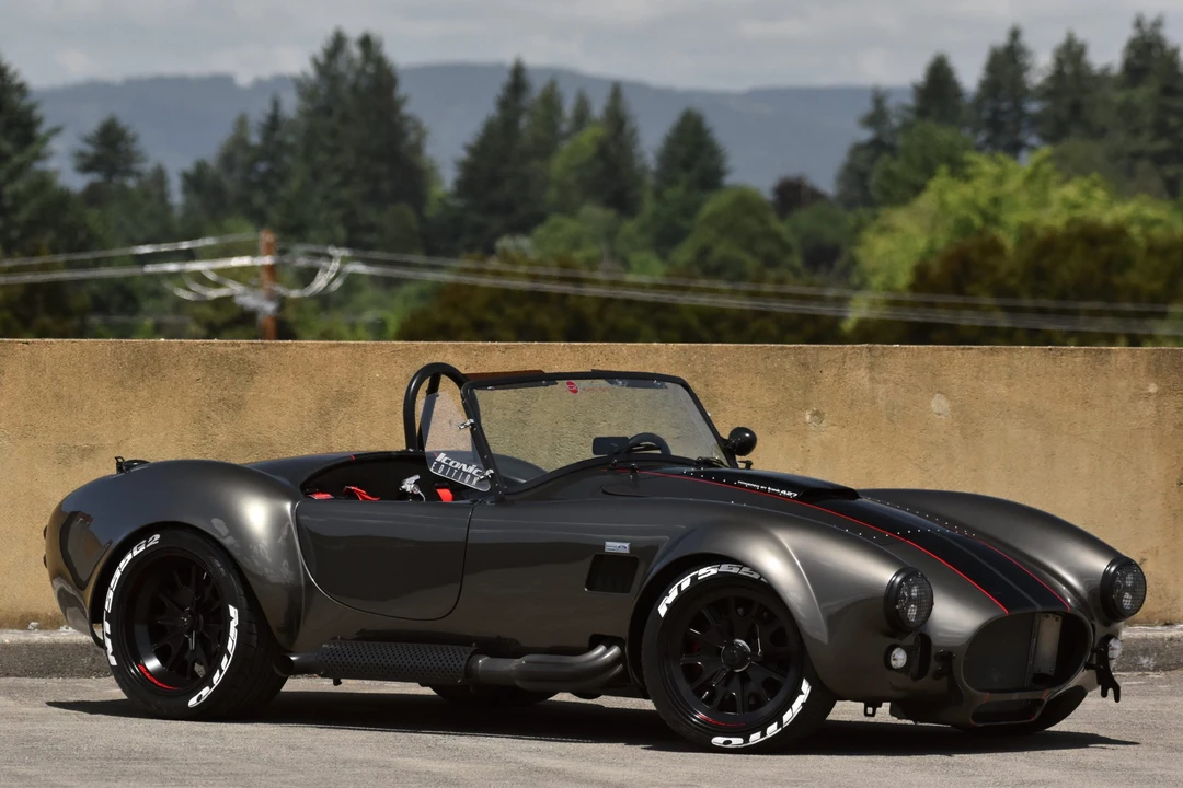 Shelby Cobra Replica - Image 3 of 31