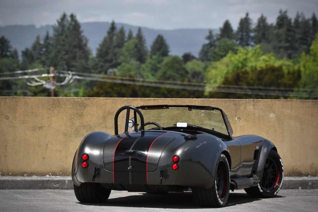Shelby Cobra Replica - Image 29 of 31