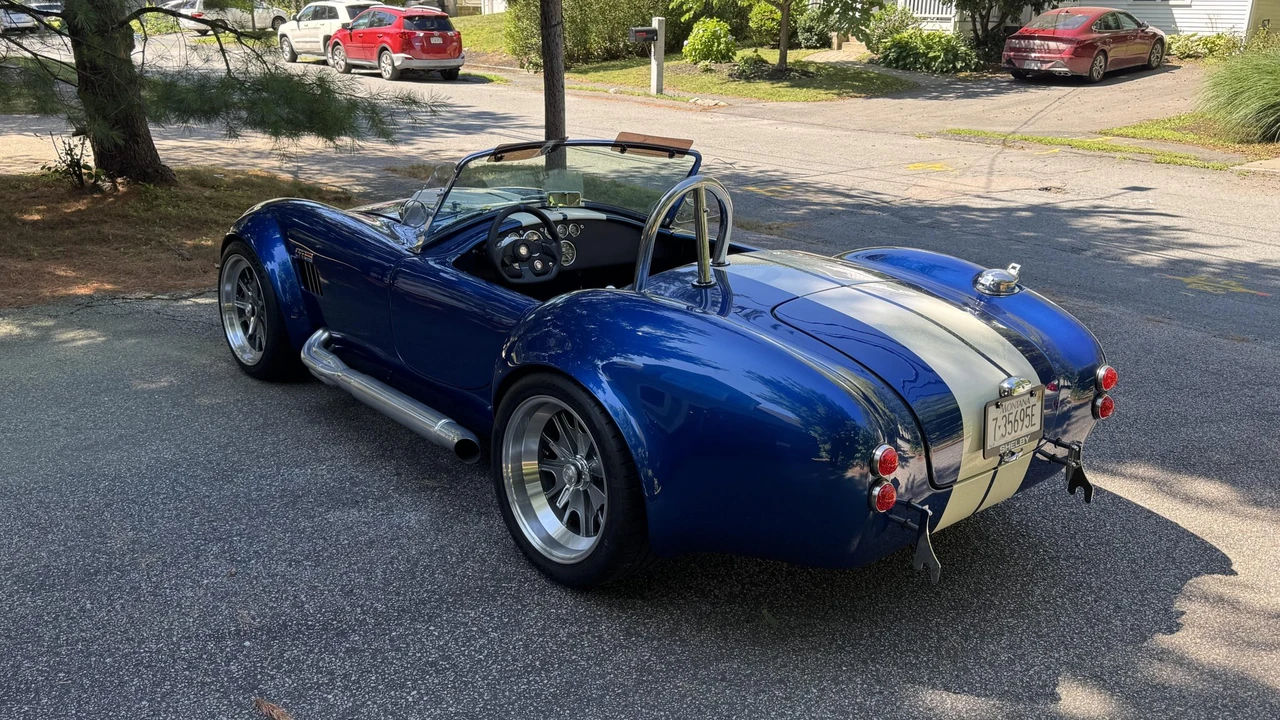 Shelby Cobra Replica - Image 5 of 31