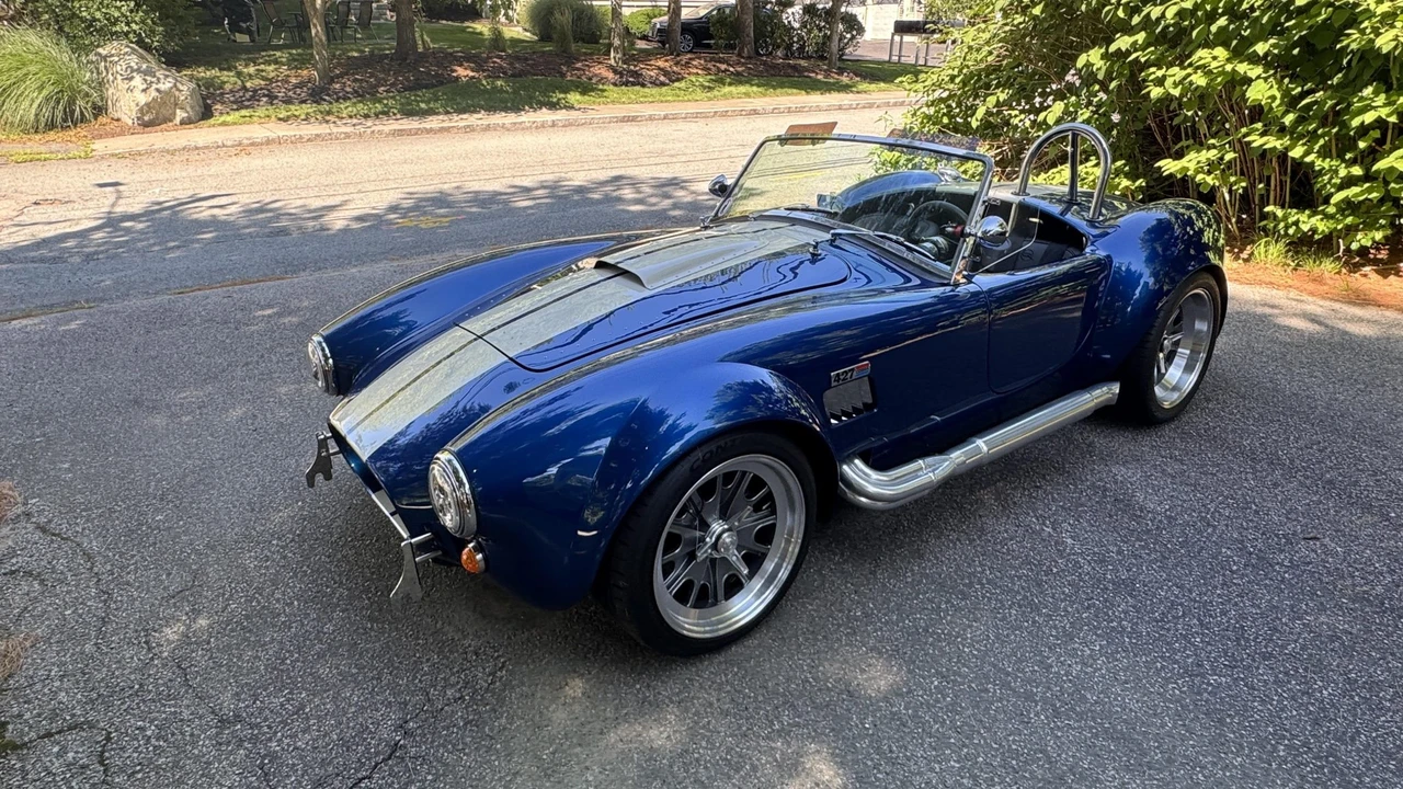 Shelby Cobra Replica - Image 3 of 31