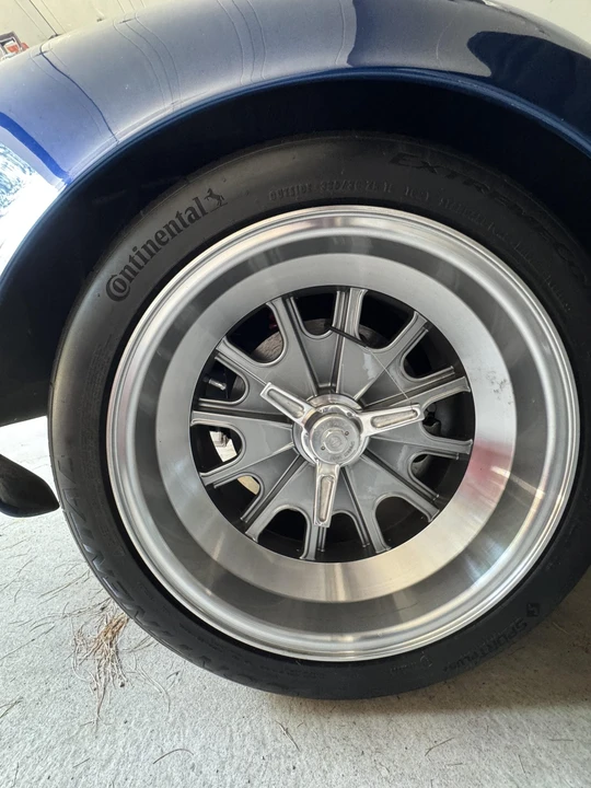 Shelby Cobra Replica - Image 14 of 31