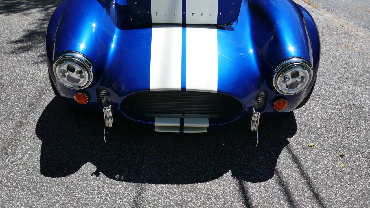 Shelby Cobra Replica - Image 10 of 31