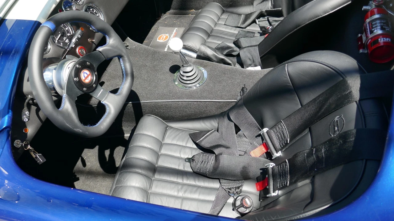 Shelby Cobra Replica - Image 22 of 31