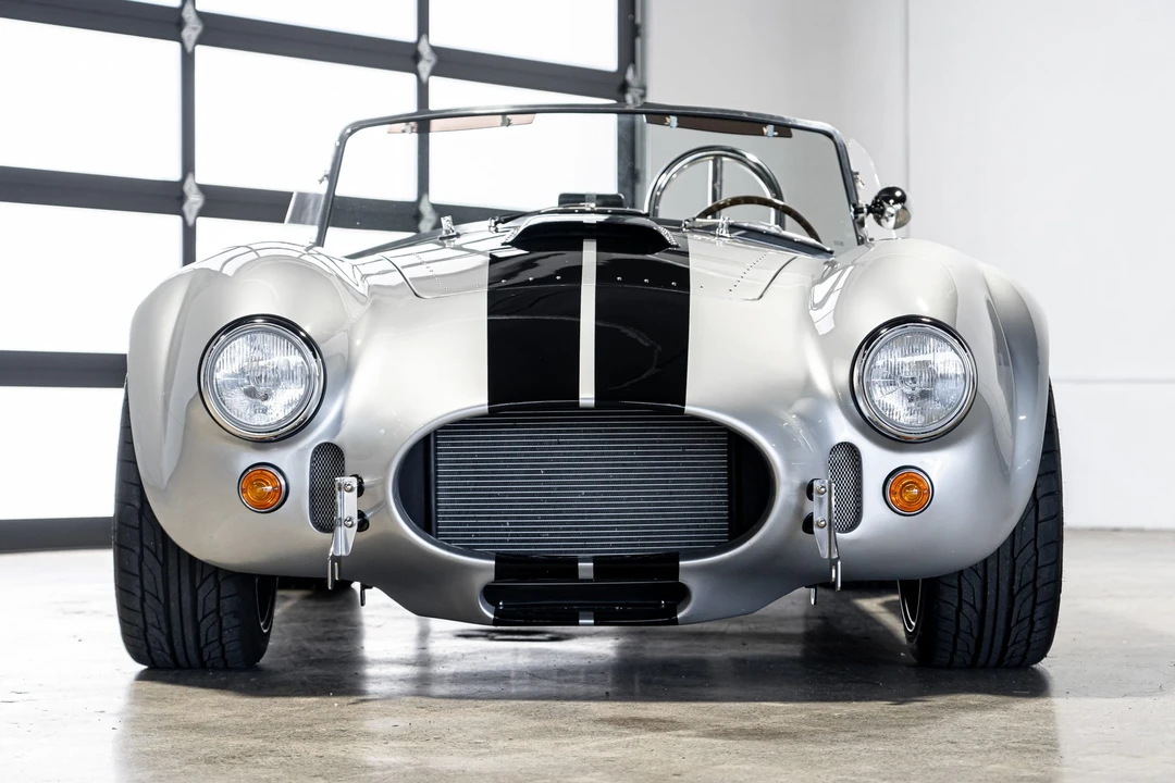 Shelby Cobra Replica - Image 6 of 31