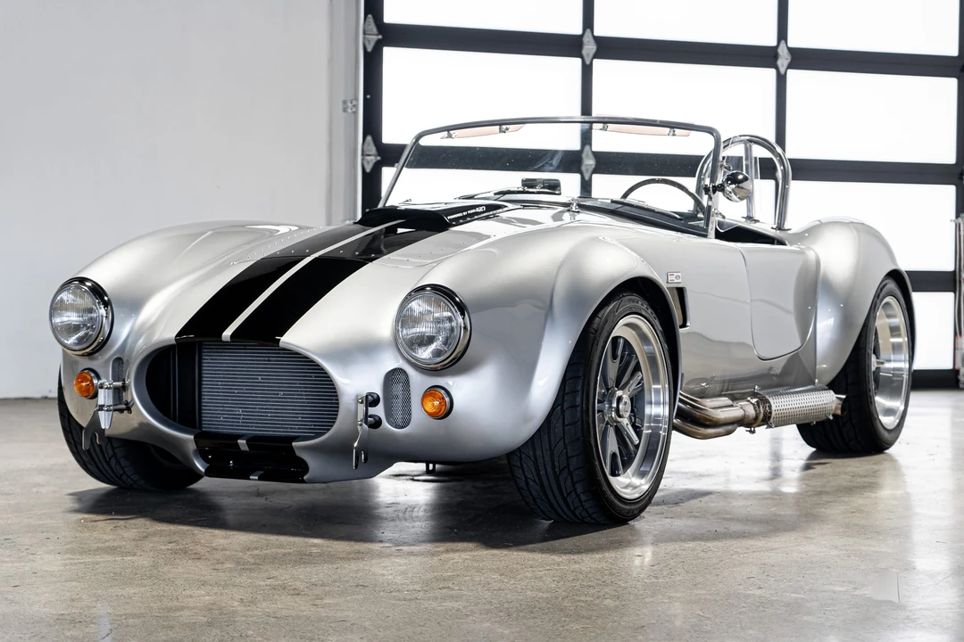 Shelby Cobra Replica - Image 5 of 31