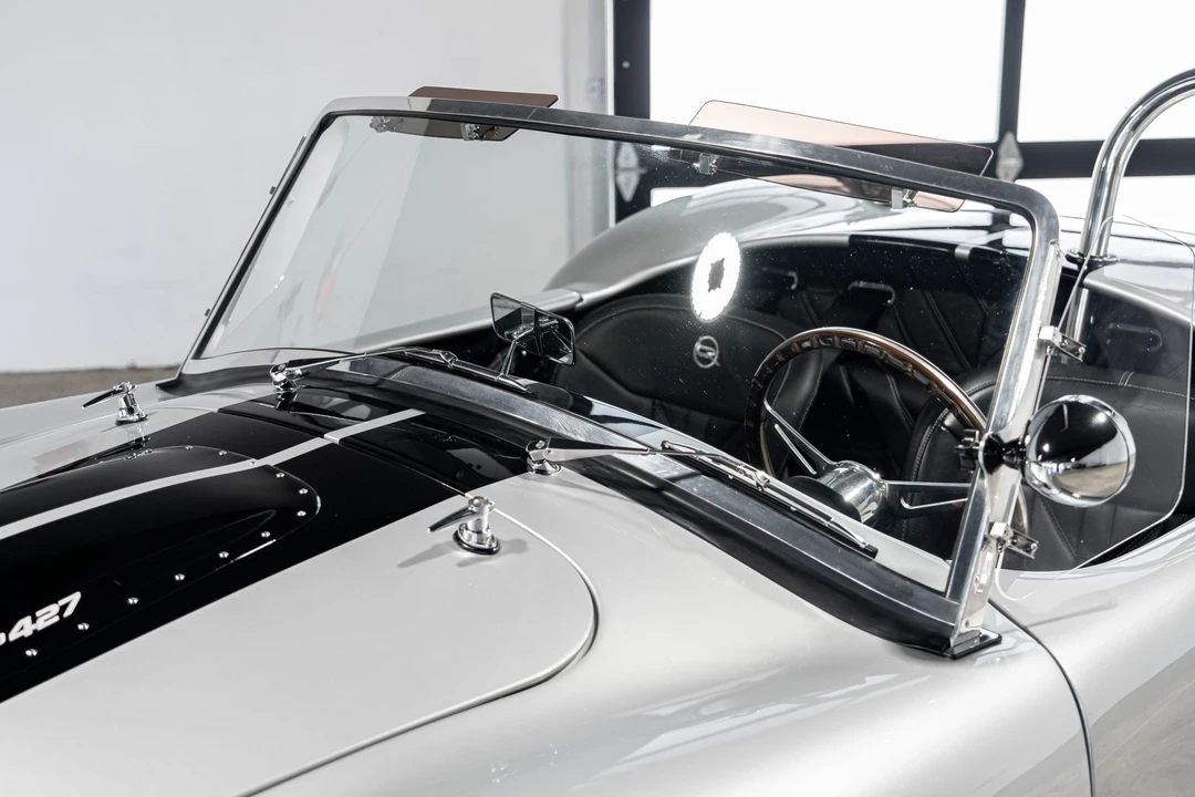 Shelby Cobra Replica - Image 27 of 31