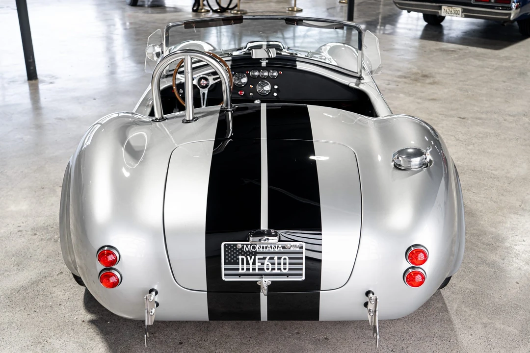 Shelby Cobra Replica - Image 15 of 31