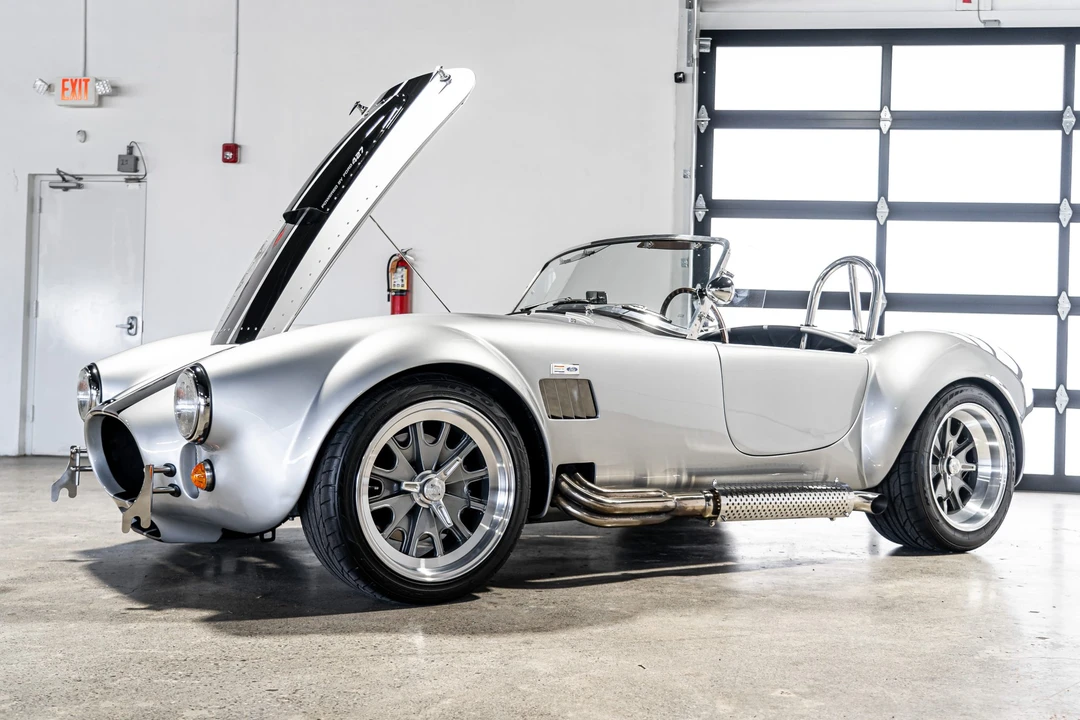 Shelby Cobra Replica - Image 3 of 31