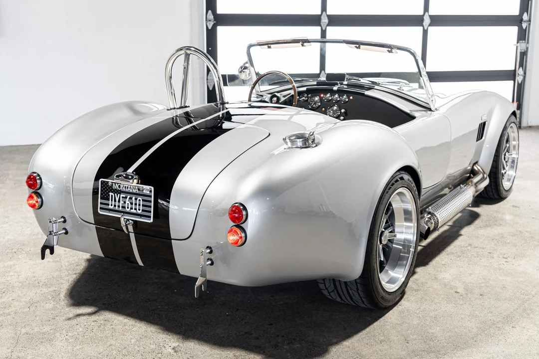 Shelby Cobra Replica - Image 14 of 31
