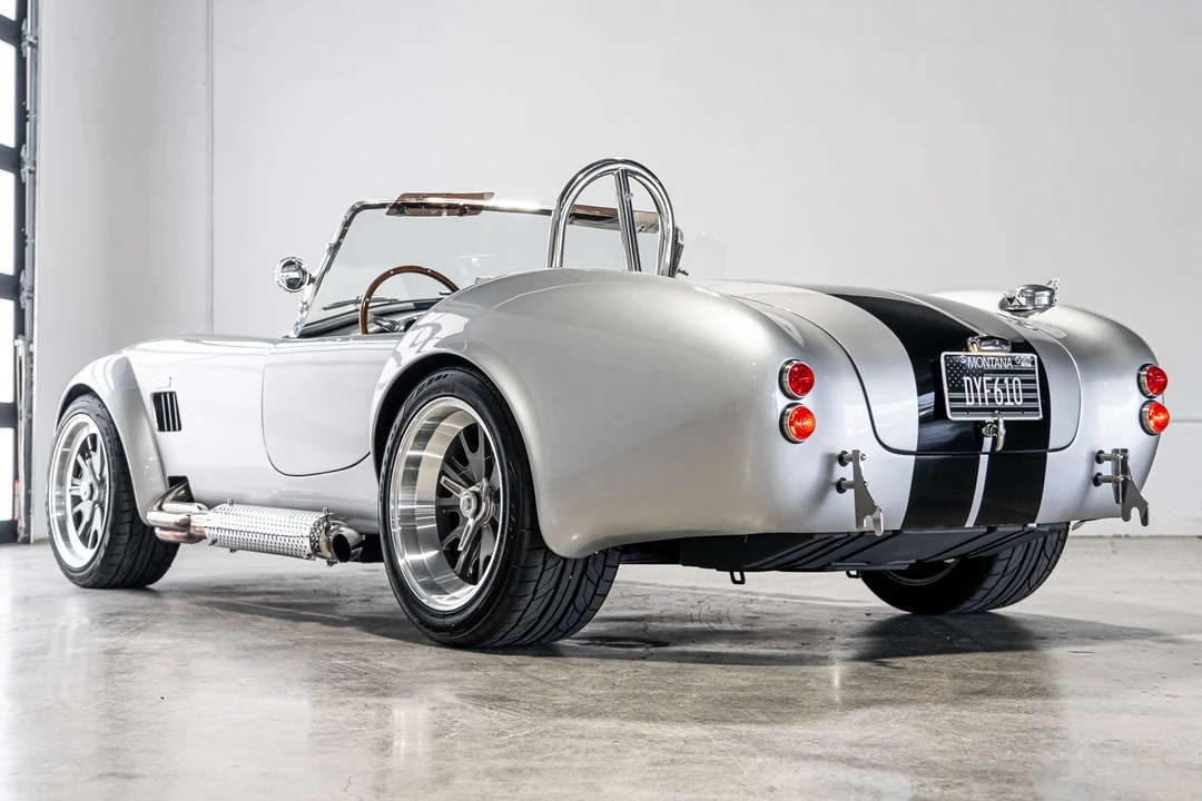 Shelby Cobra Replica - Image 19 of 31