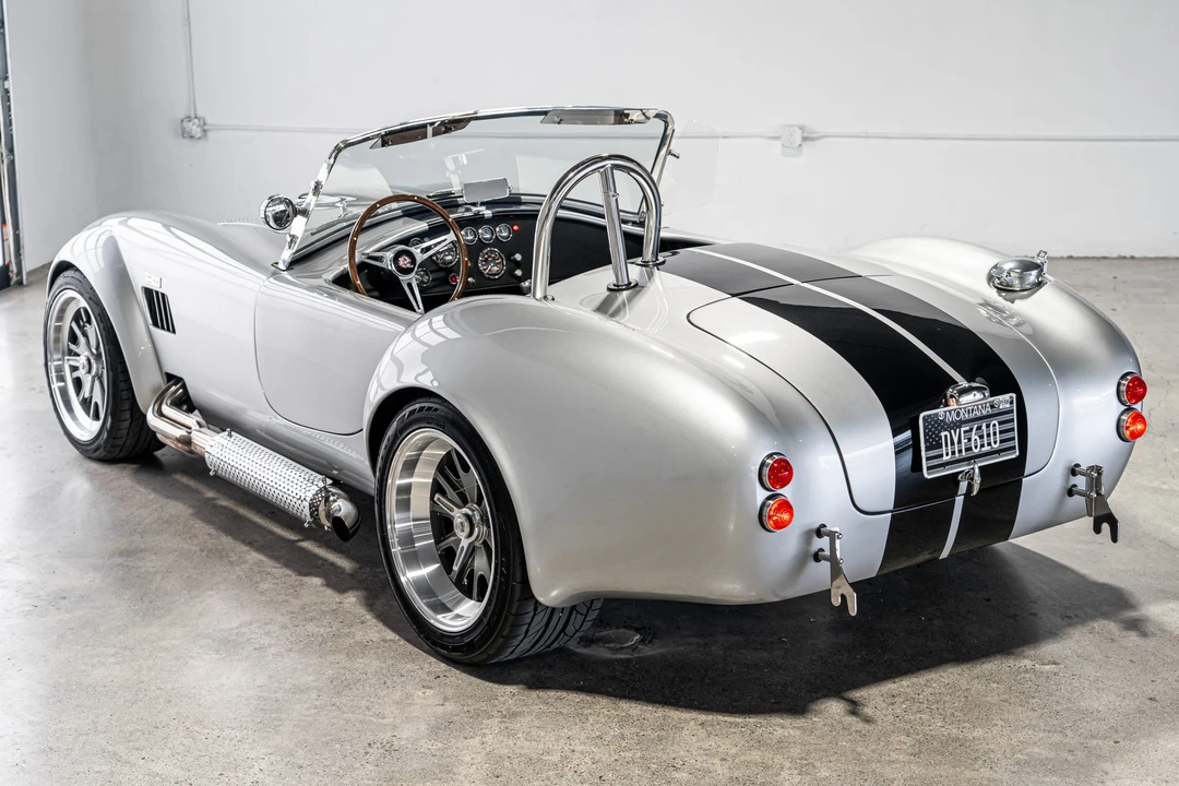 Shelby Cobra Replica - Image 18 of 31