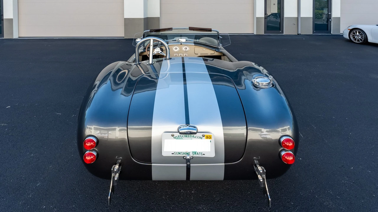 Shelby Cobra Replica - Image 6 of 31