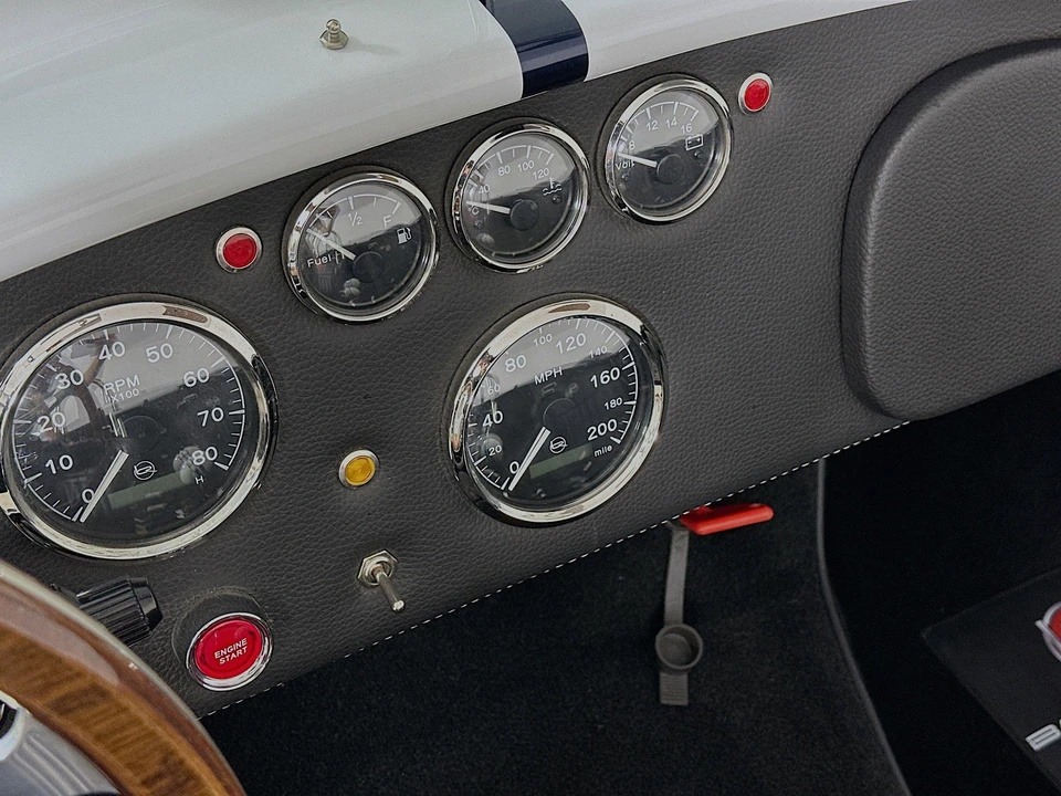 Shelby Cobra Replica - Image 24 of 31