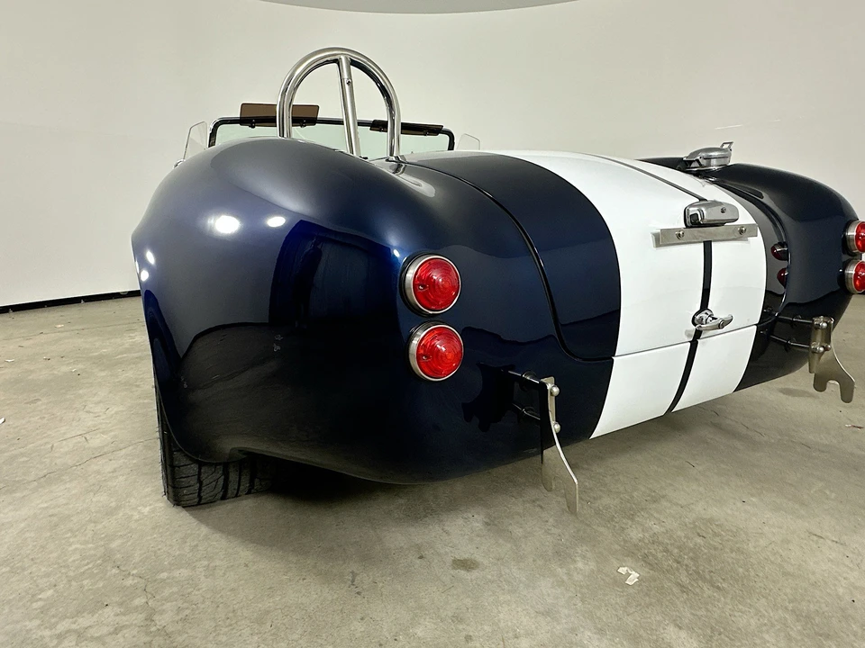 Shelby Cobra Replica - Image 12 of 31