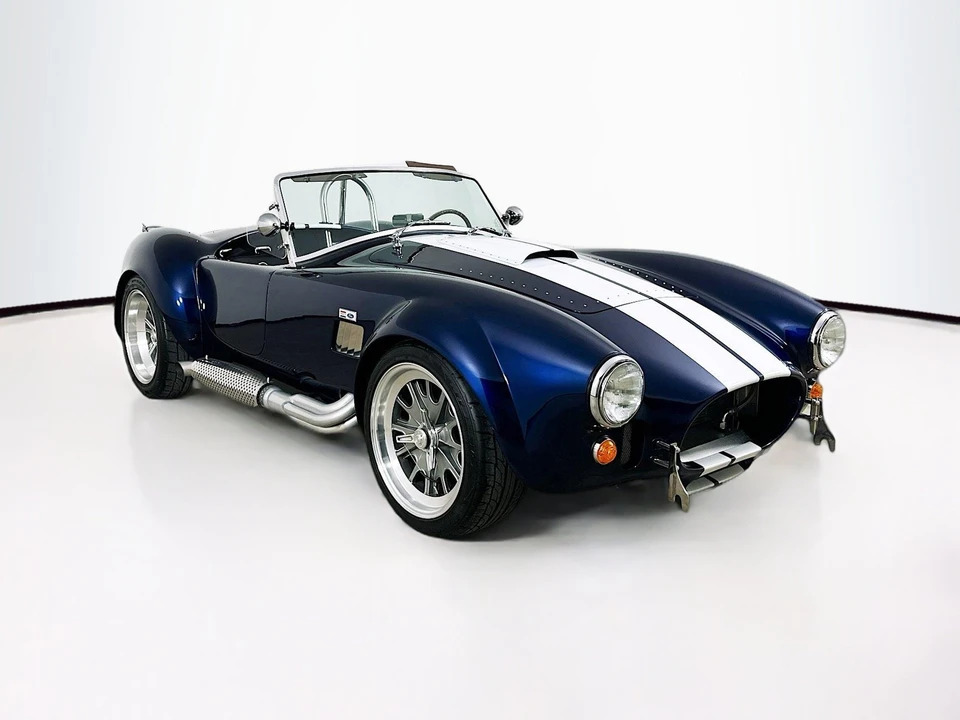 Shelby Cobra Replica - Image 2 of 31